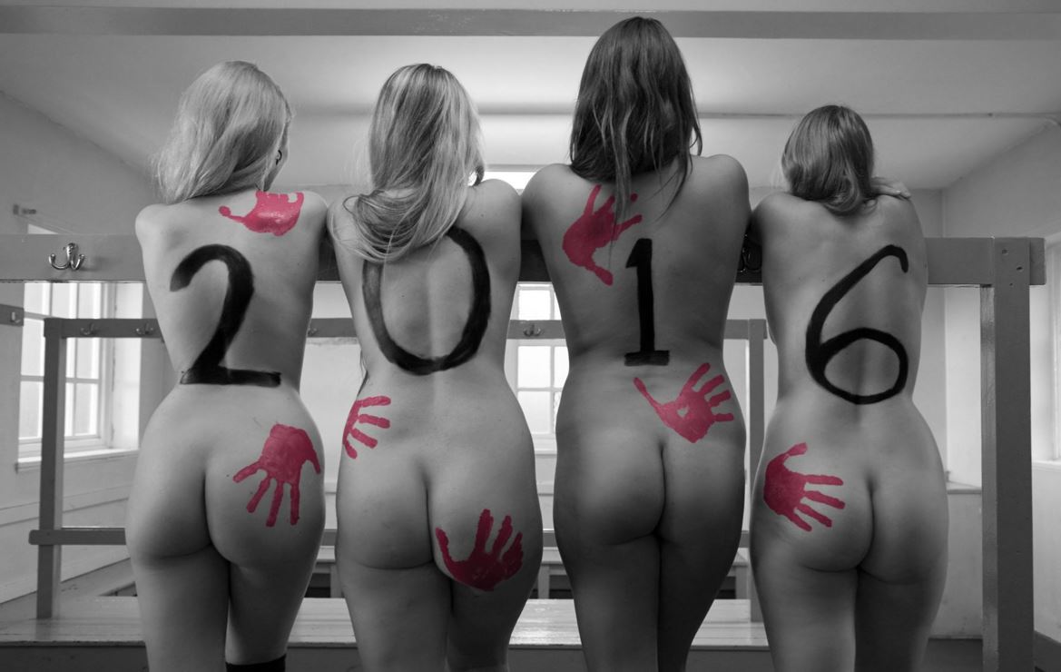 The University of Liverpool's women's rugby team get naked for ch...