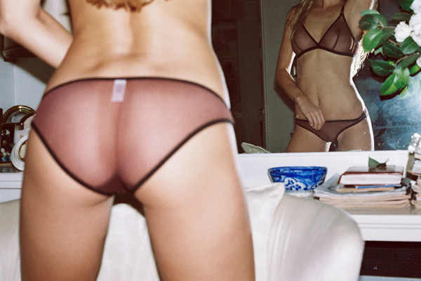 [Image: 7eShane-Van-Der-Westhuizen-Topless-Naked-Nude.jpg]