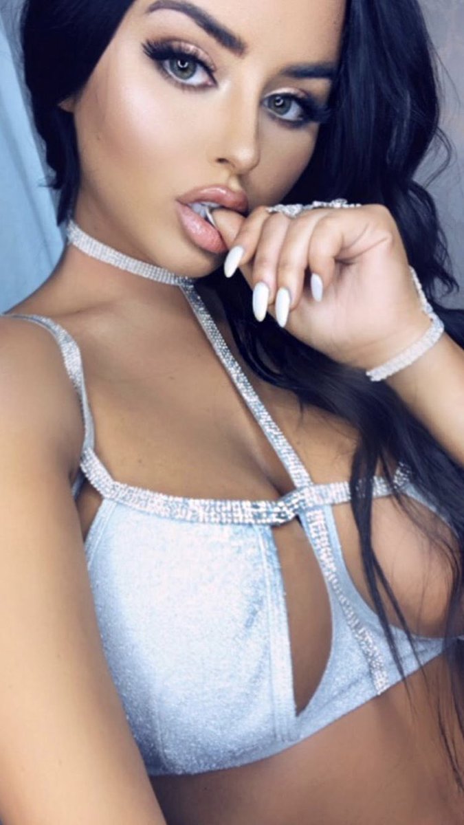 [Image: AbiRatchford_17.jpg]