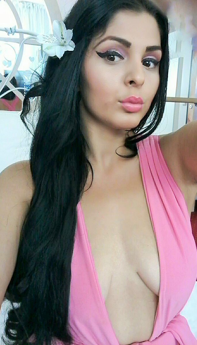 [Image: AlessiaRossee.jpg]