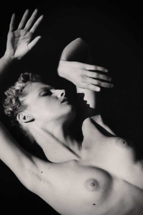 [Image: Amanda-Norgaard-Topless-Naked-Nude_13.jpg]