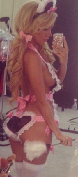 [Image: AmieAllan2.jpg]