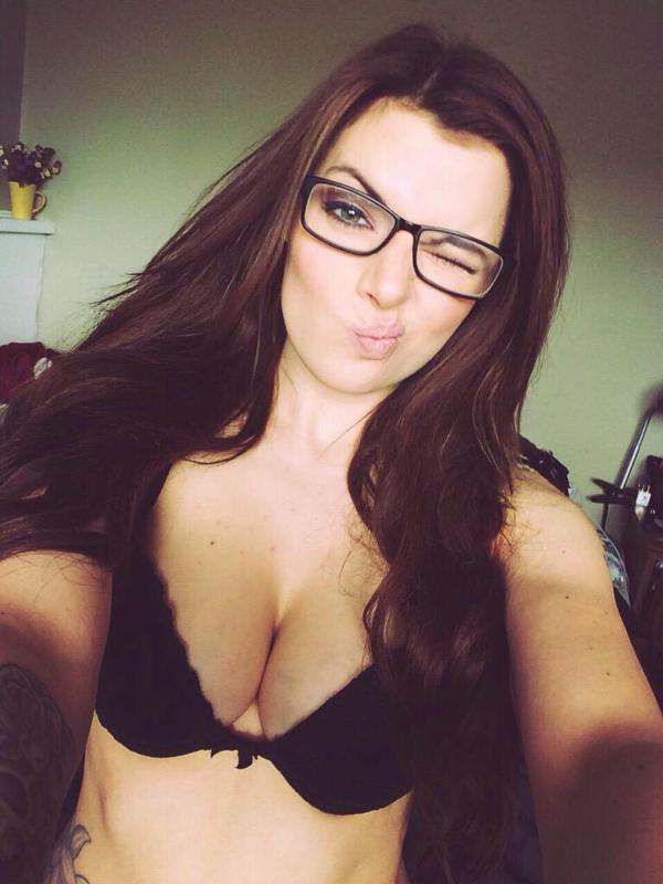 [Image: Ashley-Heinrichs-topless-naked-nude_9.jpg]