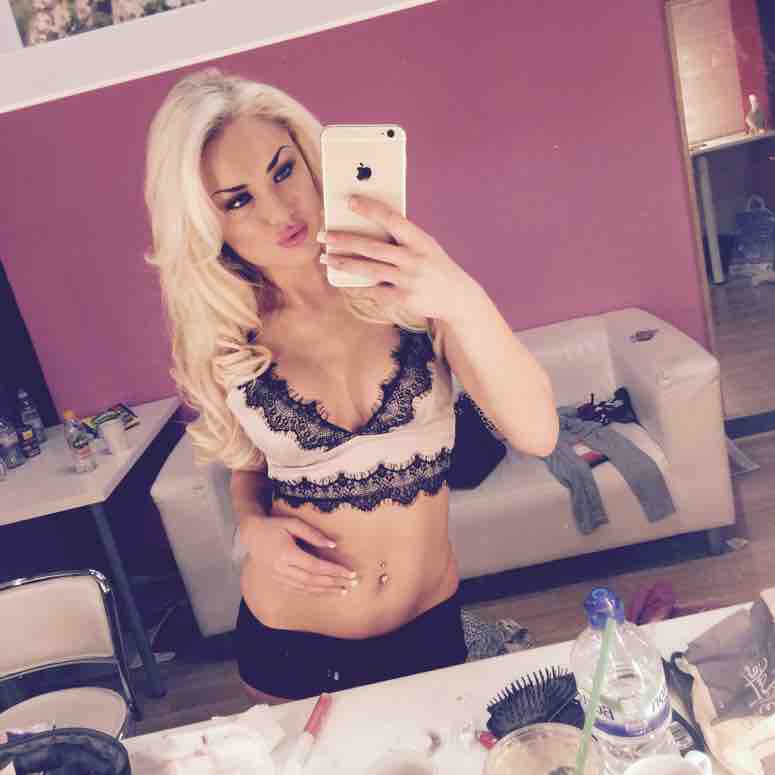 [Image: AshleyJay_xx_4.jpg]