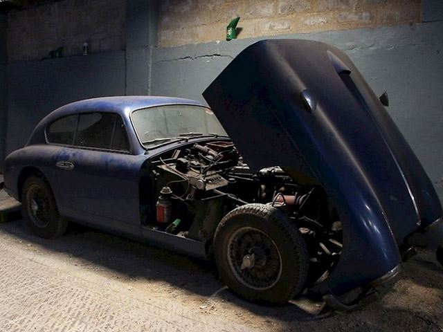 [Image: Aston-Martin-DB2_4.jpg]