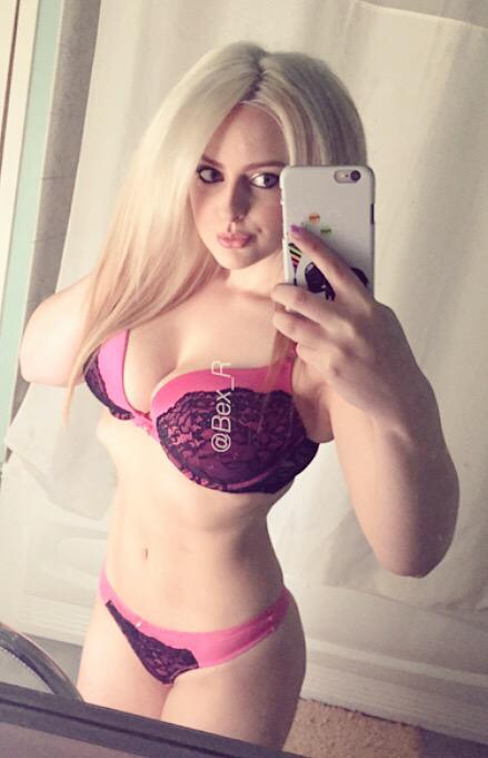[Image: Bex-Robertson-sexy-selfie.jpg]