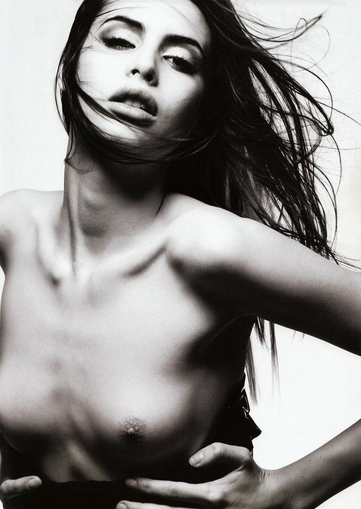 [Image: Charlotte-Kemp-Muhl-Topless-Naked-Nude_6.jpg]