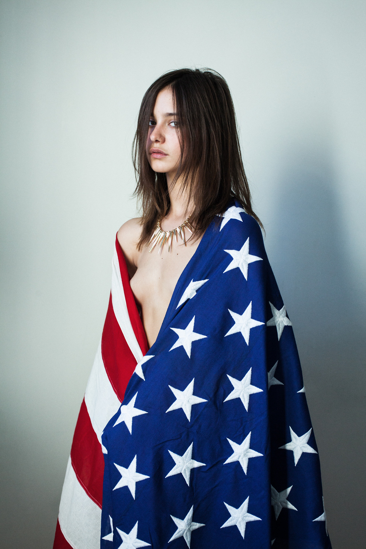 [Image: Charlotte-Ley-topless-naked-nude_11.jpg]