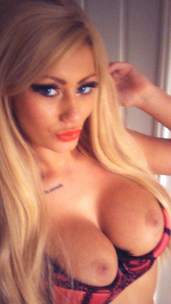 [Image: DalzellSophie_5.jpg]