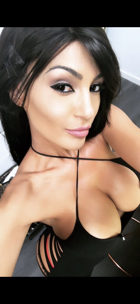 [Image: Fern_Ferrari_23.jpg]