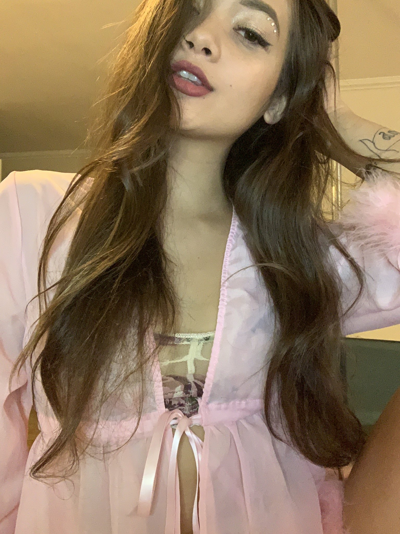 [Image: FreeLaFlor_4.jpeg]