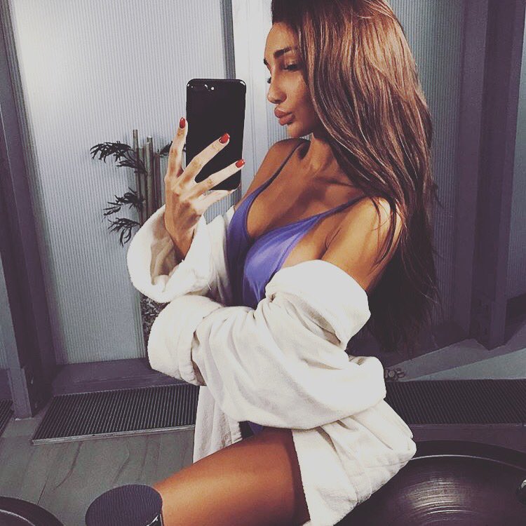 [Image: Helen-Whitworth-is-hot_5.jpg]