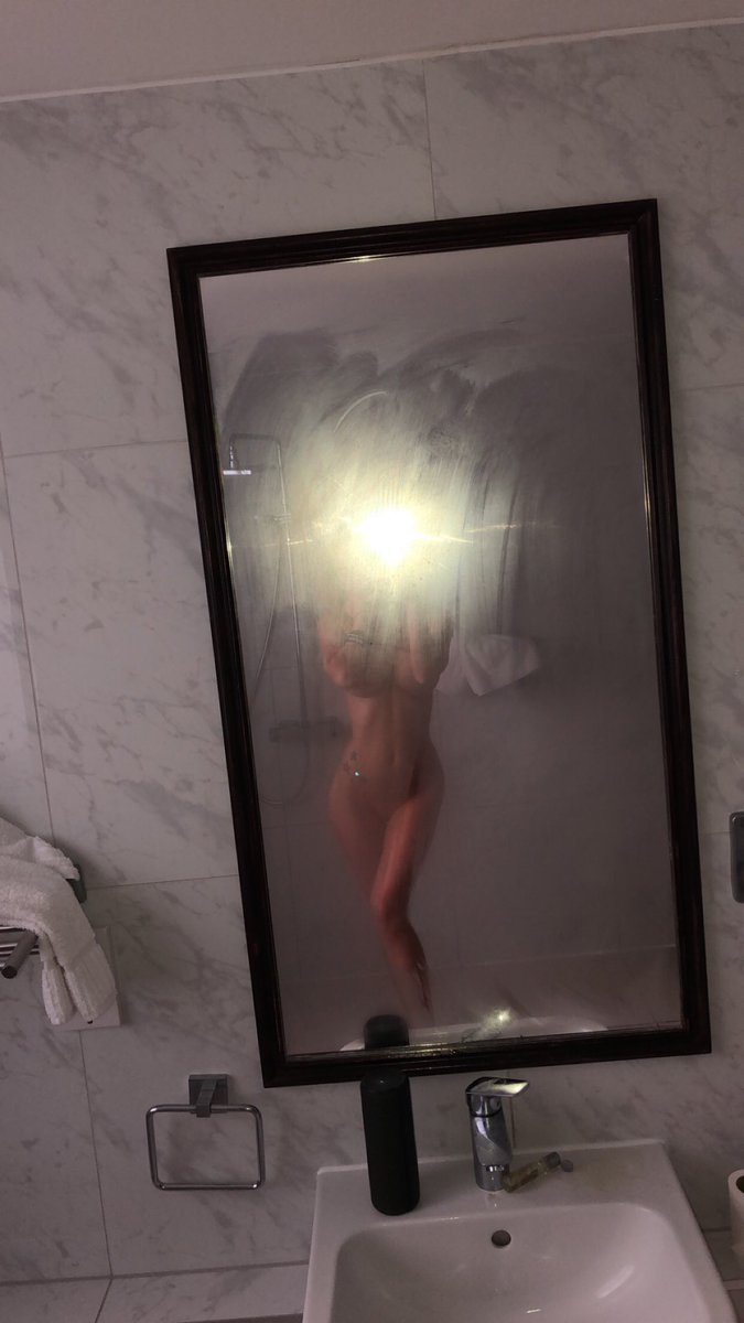 [Image: Imjenniferann_2.jpg]