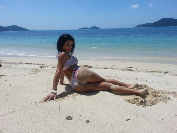 [Image: Inna-Sirina-topless-naked-nude_1.jpg]