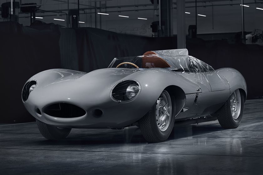 [Image: Jaguar-D-Type_2.jpg]