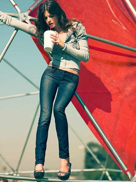 [Image: Jeisa-Chiminazzo-Topless-Naked-Nude.jpg]