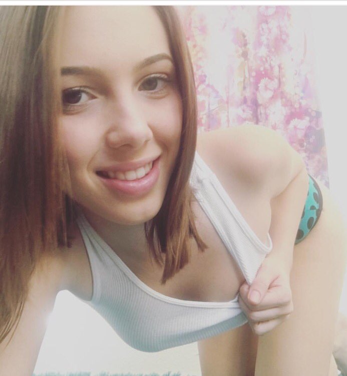 [Image: JennaSativa_4.jpg]