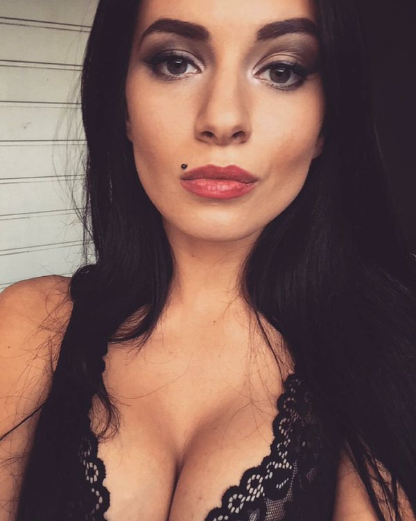 [Image: Jennifer-J-topless-naked-nude_20.jpg]