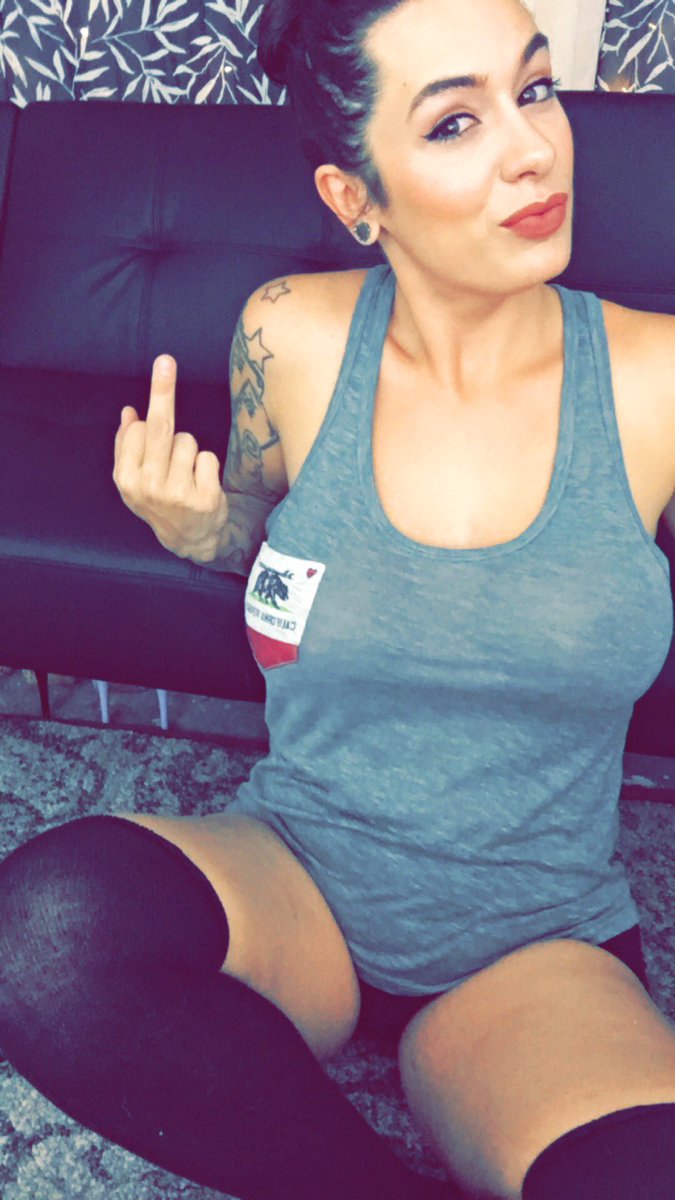 [Image: Jolene-Marz-topless-naked-nude_14.jpg]