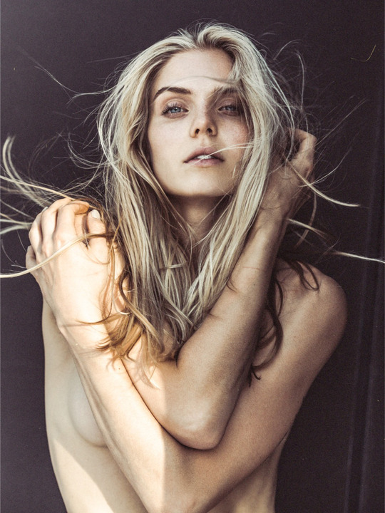 [Image: Jordy-Murray-Topless-Naked-Nude.jpeg]