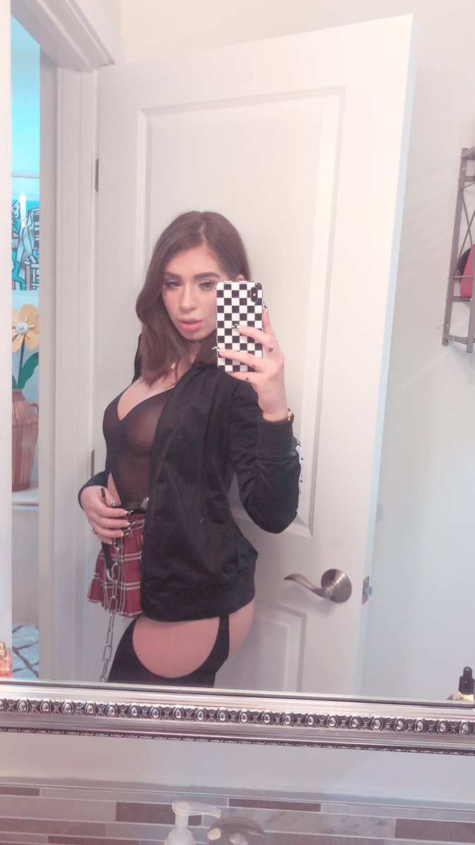 [Image: JoselineKellyx.jpeg]