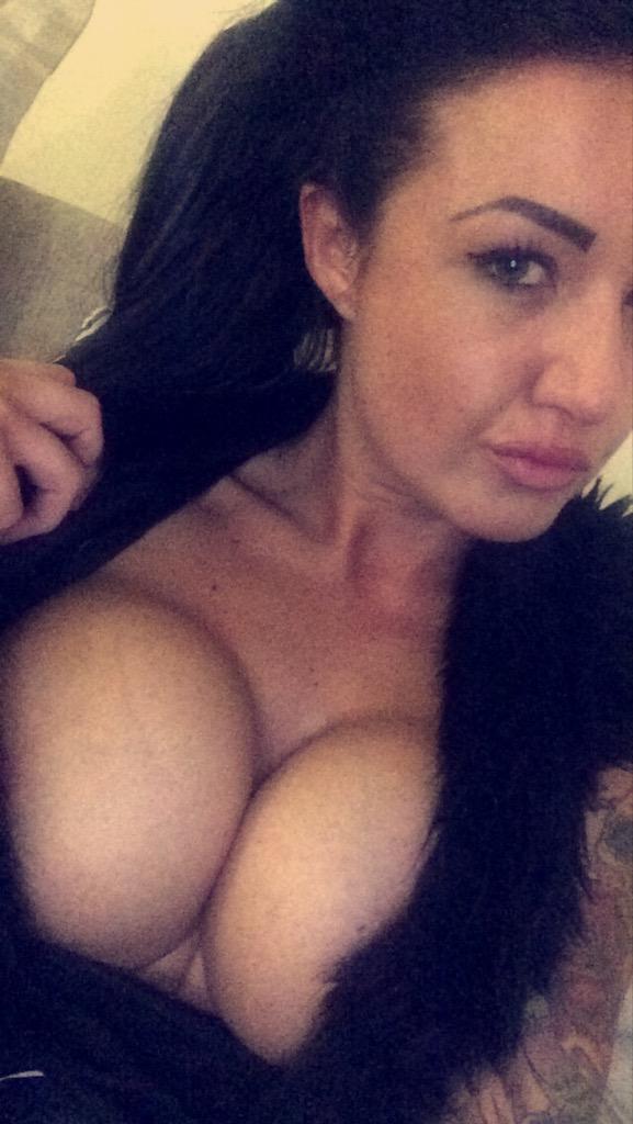 [Image: KatieGee032.jpg]