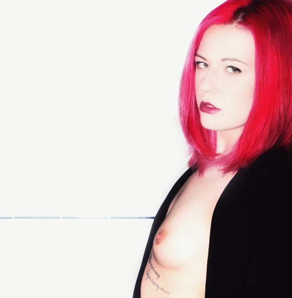 [Image: Kelsey-Kaos-topless-naked-nude_6.jpg]