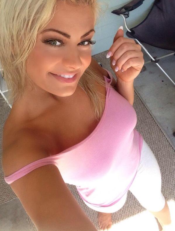 [Image: Kristin-Kavallari-naked-selfie_13.jpg]