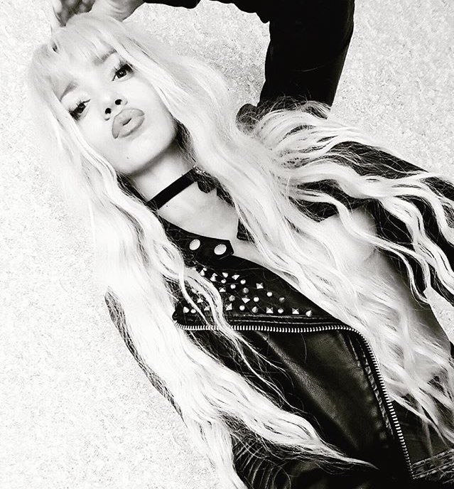 [Image: Layla-Foster-is-hot_1.jpg]