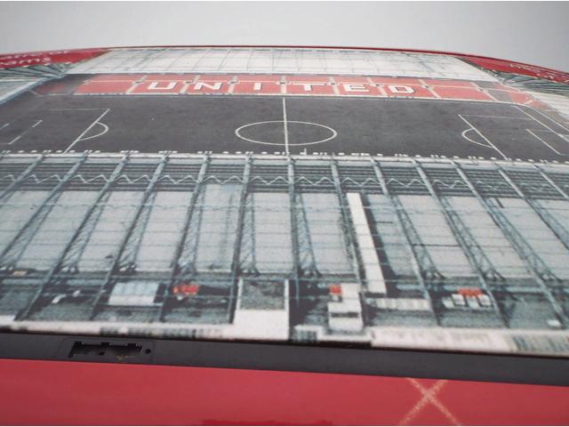 [Image: Man-united-car-6.jpg]