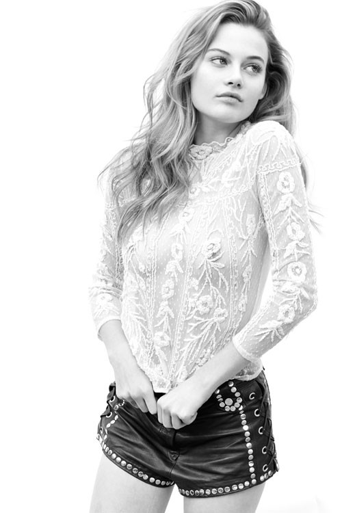 [Image: Matilda-Price-topless-naked-nude_13.jpg]