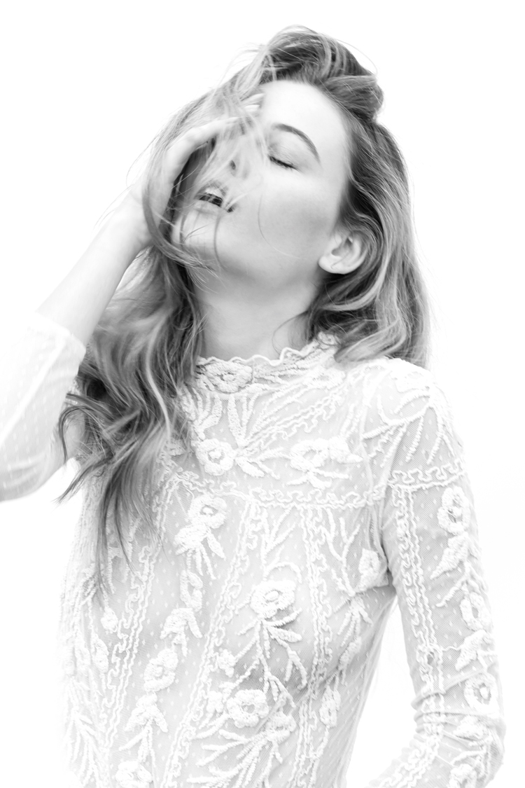 [Image: Matilda-Price-topless-naked-nude_18.jpg]