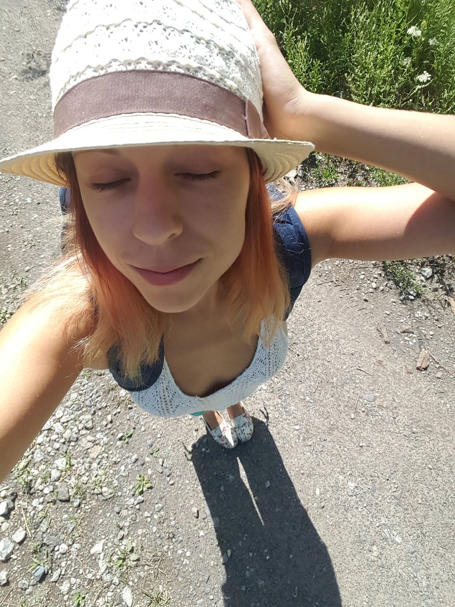 [Image: Melody-Kush-topless-naked-nude_13.jpg]