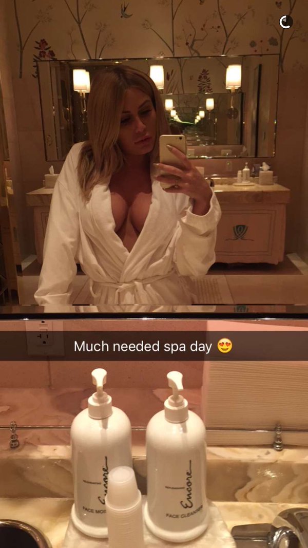 [Image: MiSSLHOMMEDiEU0.jpg]