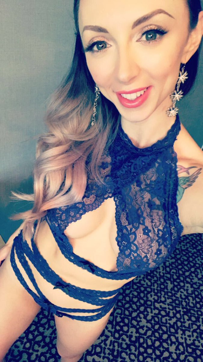 [Image: MissLondonLix_14.jpg]