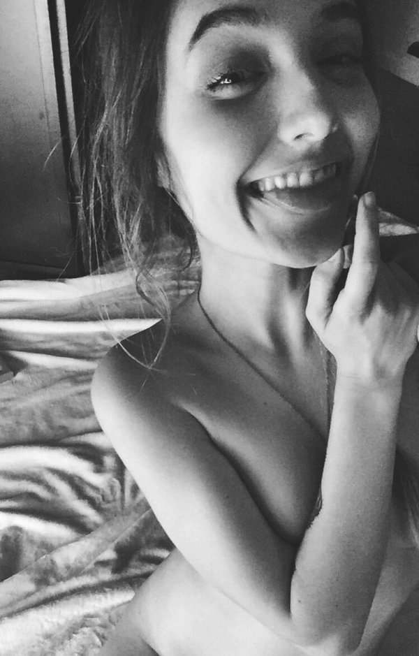 [Image: Monica-May-topless-naked-nude_5.jpg]