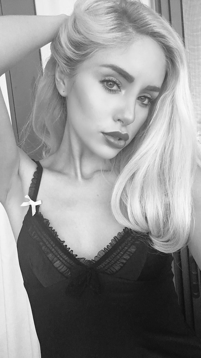 [Image: NaomiWoodsxxx.jpg]