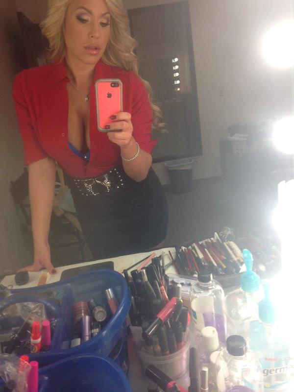 [Image: Olivia-Austin-naked-selfie_3.jpg]