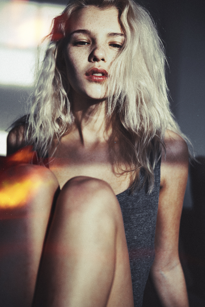 [Image: Rachel-Yampolsky-topless-naked-nude_7.jpg]