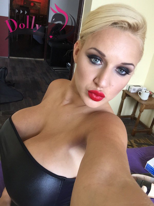 [Image: RealDollyFox_2.jpg]