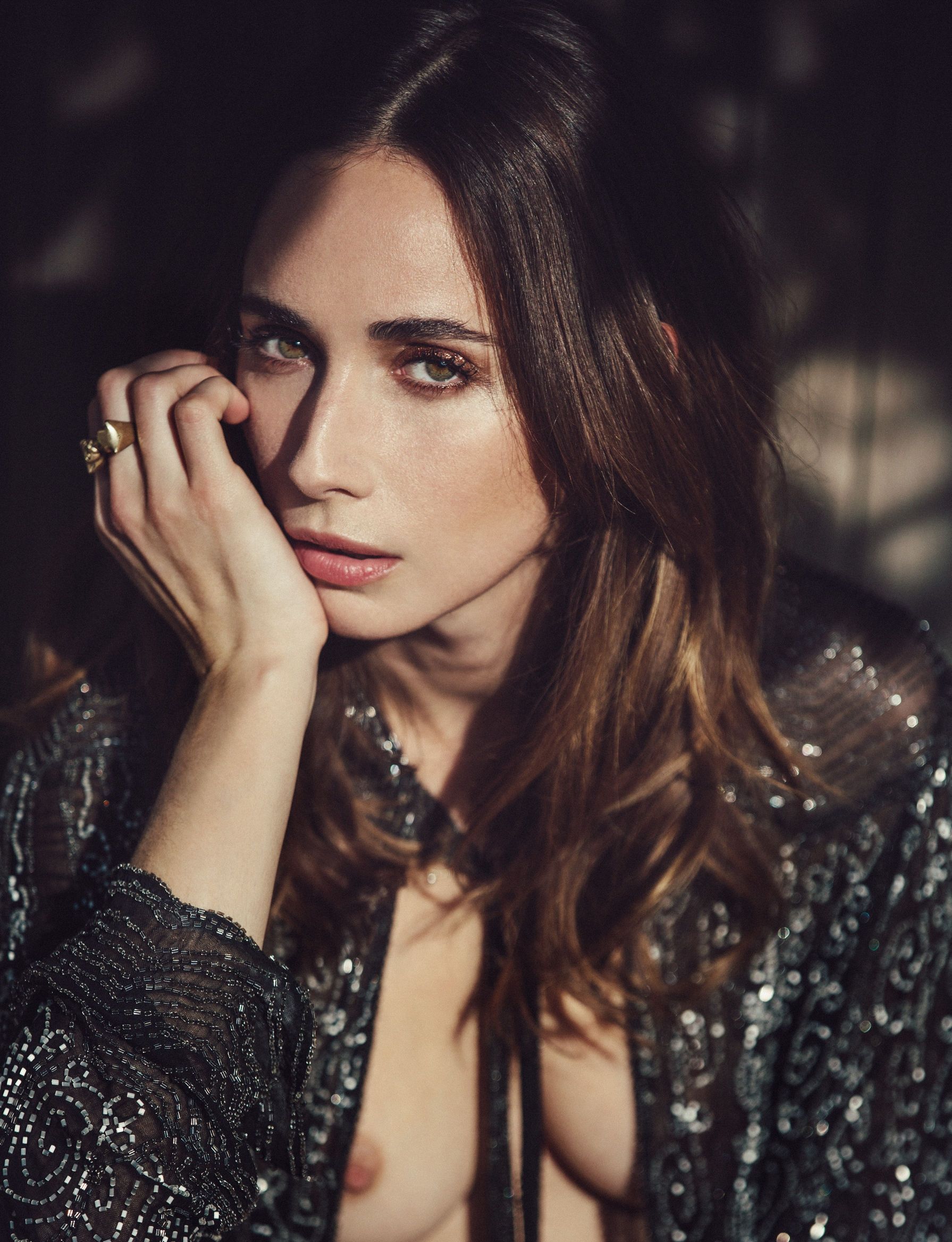 [Image: Rebecca-Dayan-Topless-naked-nude_9.jpg]