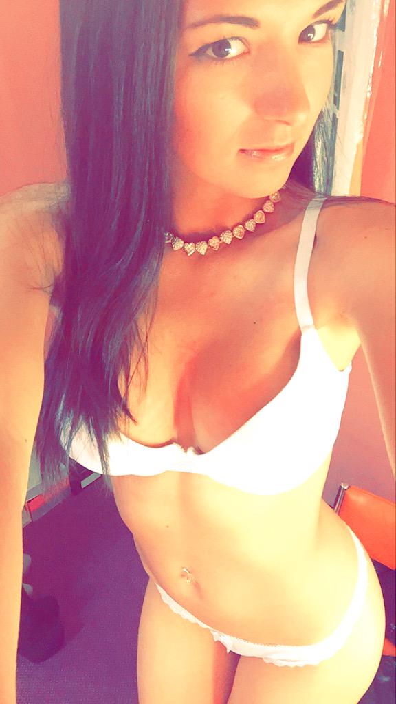 [Image: RebeccaLouXXX.jpg]