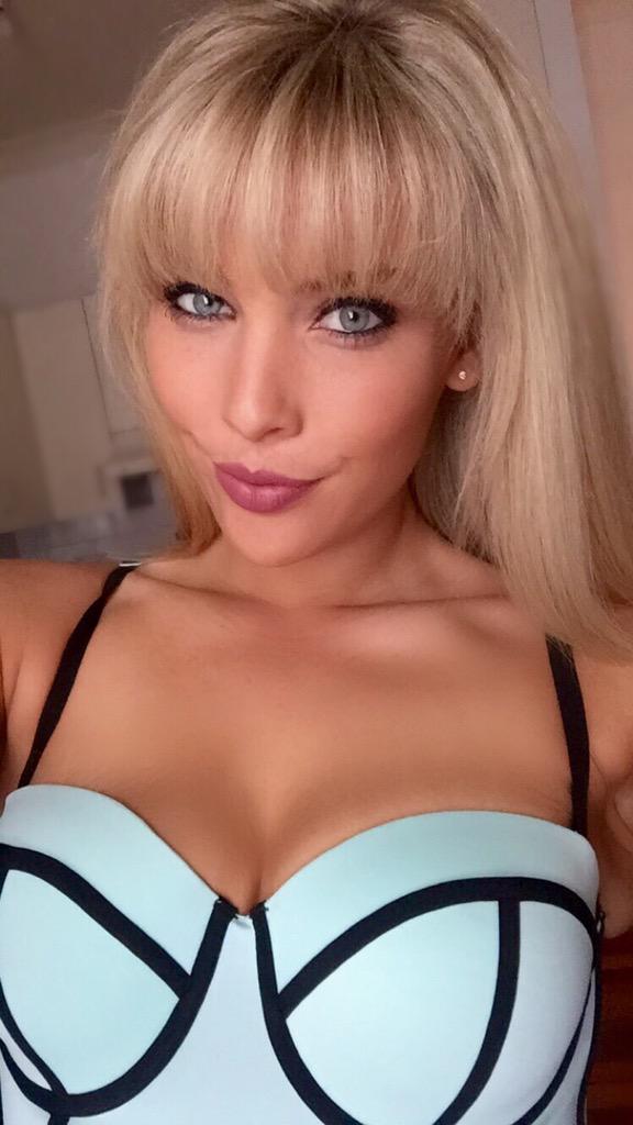 [Image: Rebekah-Cotton-naked-selfie_18.jpg]