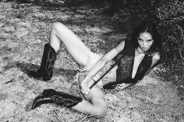 [Image: Sabrina-Nait-topless-naked-nude_6.jpg]