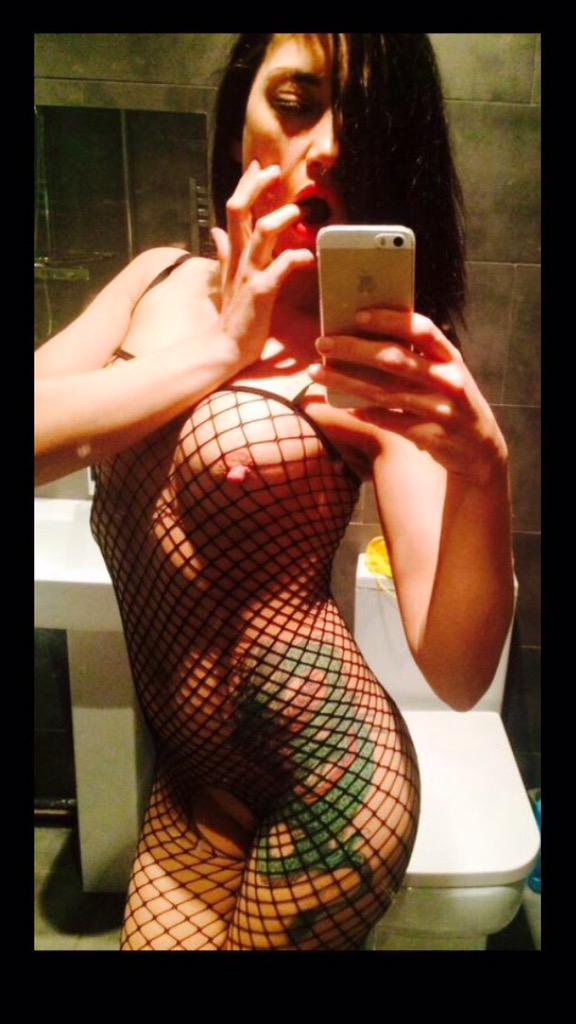 [Image: Sammie-Howe-topless-naked-nude_4.jpg]