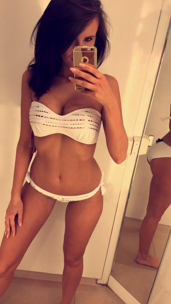 [Image: Sascha-Mcgee-sexy-selfie_7.jpg]