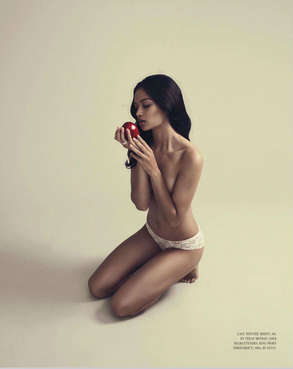 [Image: Shanina-Shaik-Topless-Naked-Nude_4.jpg]