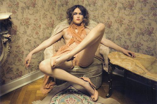 [Image: Sophie-Vlaming-topless-naked-nude_9.jpg]