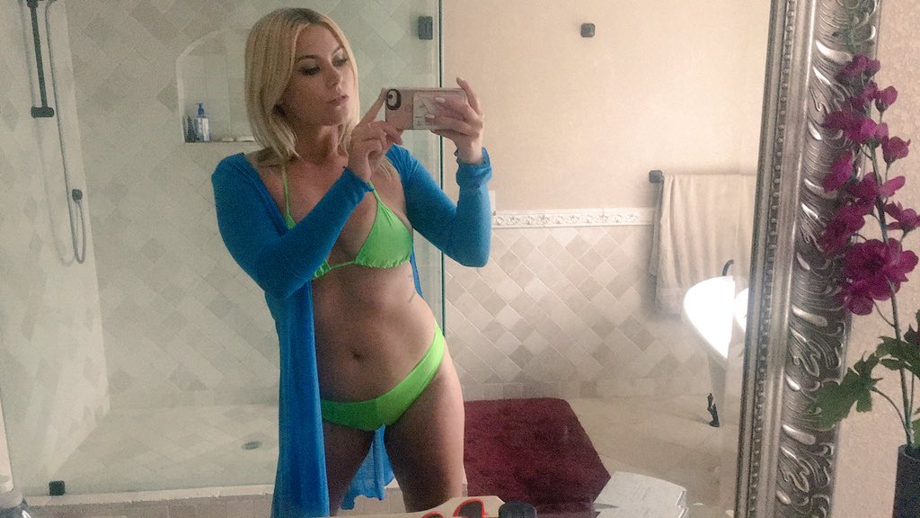 [Image: SummerDayXXX_5.jpg]