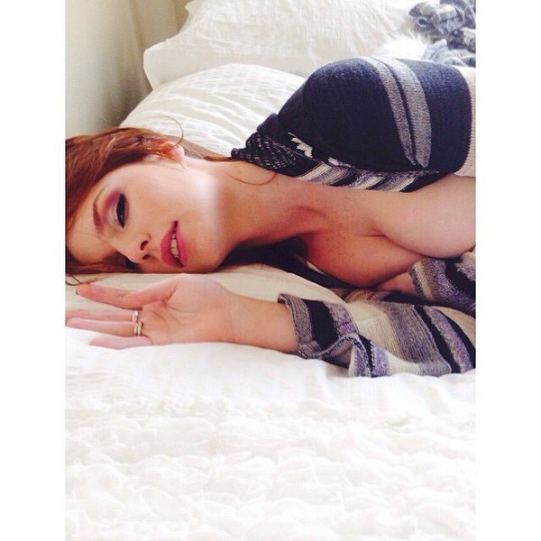 [Image: Tawny-Swain-topless-naked-nude_7.jpg]